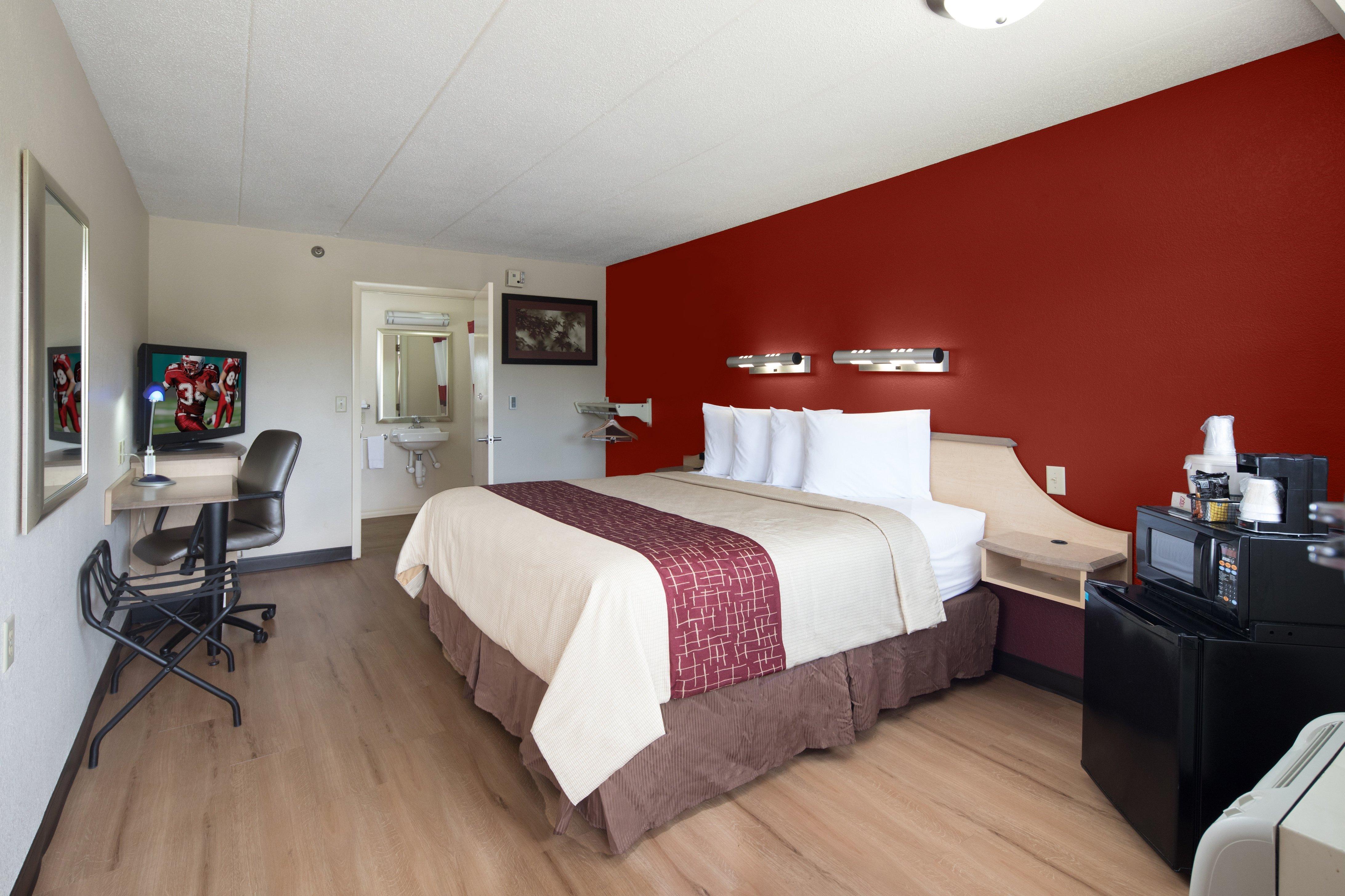 Red Roof Inn Cincinnati Northeast - Blue Ash Eksteriør billede